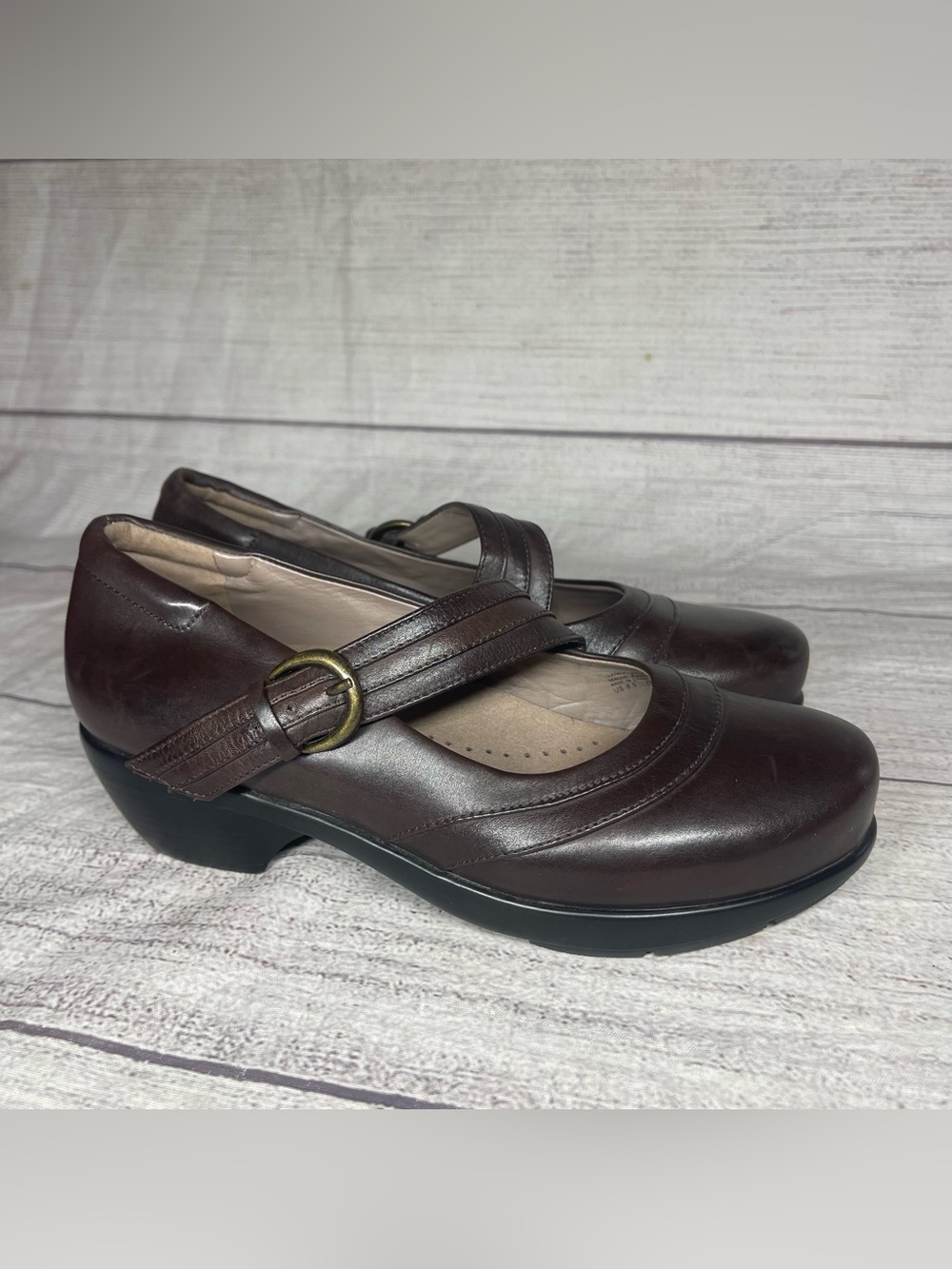 UC 24/7 Women’s 8.5 Dark Brown Leather Mary Jane Comfort Shoes